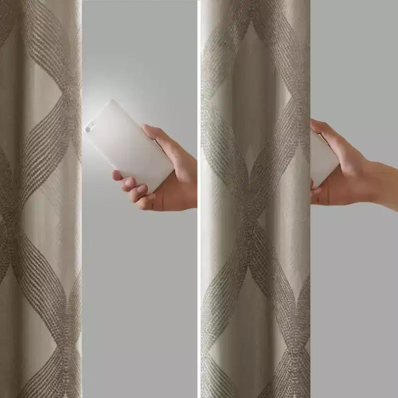 Scrivania elettrica regolabile in altezza 100x60 cm in noce con piano giuntato e 4 preset di memoria