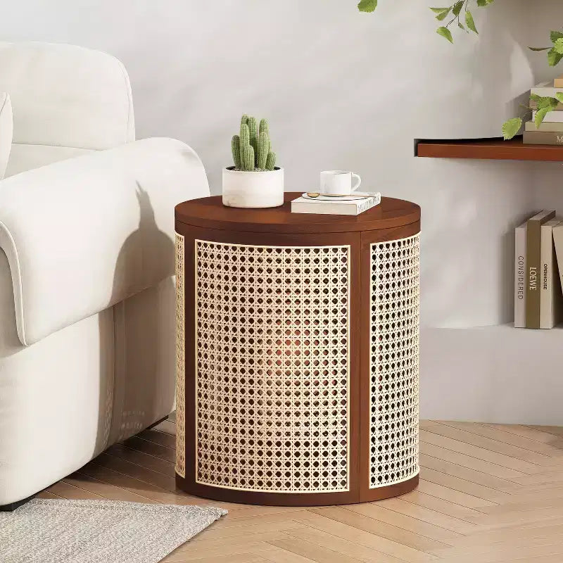 15.7" Round Rubberwood & Rattan Side Table, Modern Accent Table 17.8" Tall, Brown