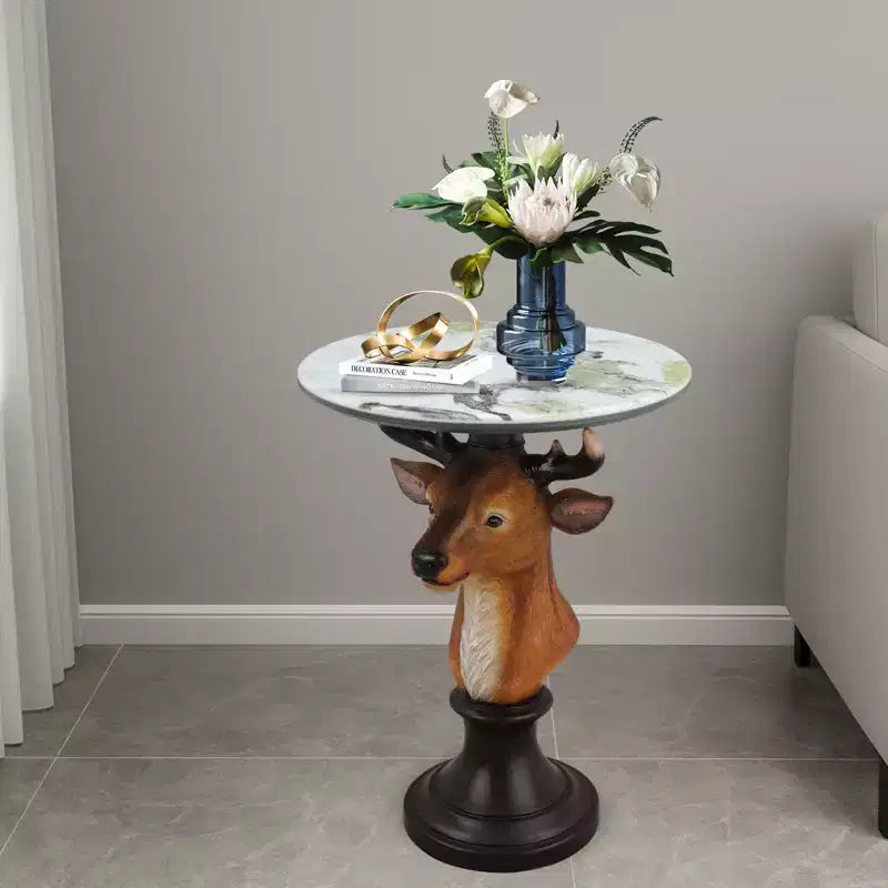 Tavolino d'appoggio con animale con piano in finto marmo, tavolino scultoreo per soggiorno camera da letto